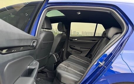Volkswagen Golf VIII, 2023 год, 1 763 000 рублей, 28 фотография