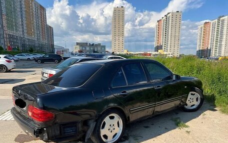 Mercedes-Benz E-Класс, 1997 год, 160 000 рублей, 9 фотография
