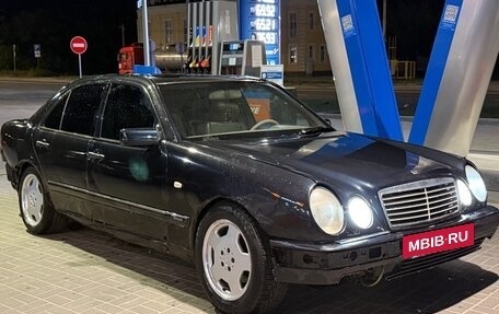 Mercedes-Benz E-Класс, 1997 год, 160 000 рублей, 3 фотография