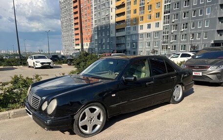 Mercedes-Benz E-Класс, 1997 год, 160 000 рублей, 11 фотография