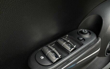 MINI Hatch, 2017 год, 1 490 000 рублей, 16 фотография