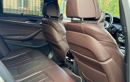 BMW 5 серия, 2019 год, 4 000 000 рублей, 19 фотография