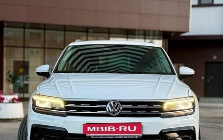 Volkswagen Tiguan II, 2019 год, 4 100 000 рублей, 2 фотография