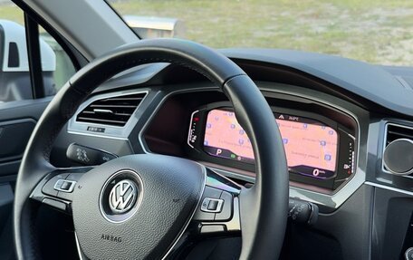 Volkswagen Tiguan II, 2019 год, 4 100 000 рублей, 14 фотография
