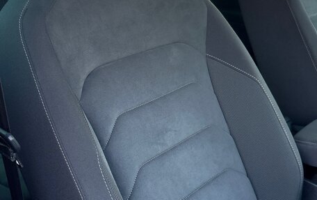 Volkswagen Tiguan II, 2019 год, 4 100 000 рублей, 18 фотография