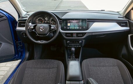 Skoda Rapid II, 2021 год, 1 375 000 рублей, 17 фотография