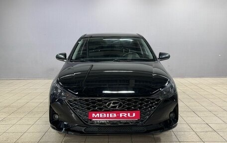Hyundai Solaris II рестайлинг, 2022 год, 1 600 000 рублей, 2 фотография