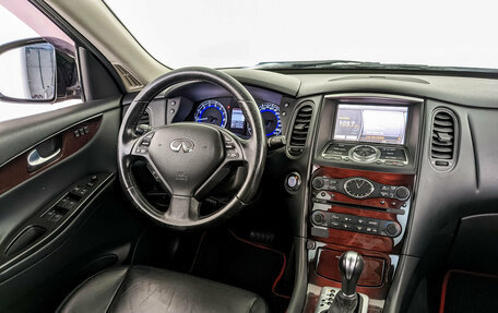 Infiniti QX50 I рестайлинг, 2014 год, 1 850 000 рублей, 29 фотография