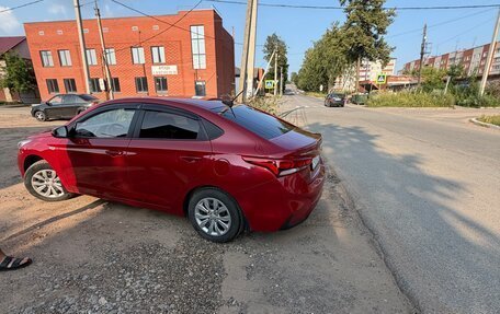 Hyundai Solaris II рестайлинг, 2017 год, 1 050 000 рублей, 2 фотография