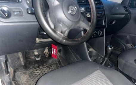 Volkswagen Polo VI (EU Market), 2011 год, 380 000 рублей, 21 фотография