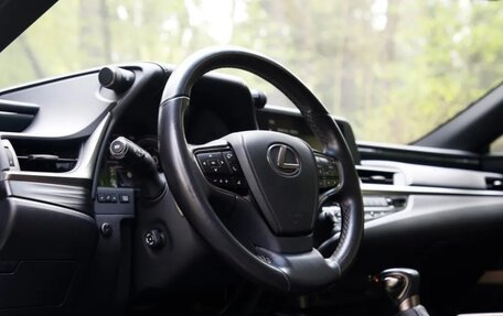 Lexus ES VII, 2019 год, 3 500 000 рублей, 13 фотография