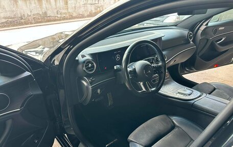 Mercedes-Benz E-Класс, 2020 год, 2 500 000 рублей, 2 фотография