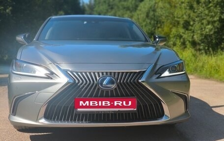 Lexus ES VII, 2019 год, 3 500 000 рублей, 20 фотография