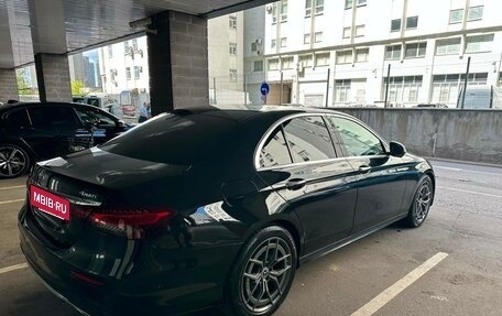 Mercedes-Benz E-Класс, 2020 год, 2 500 000 рублей, 5 фотография