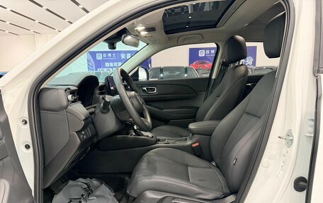 Honda Vezel, 2023 год, 1 980 000 рублей, 8 фотография