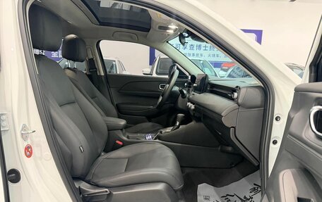 Honda Vezel, 2023 год, 1 980 000 рублей, 12 фотография