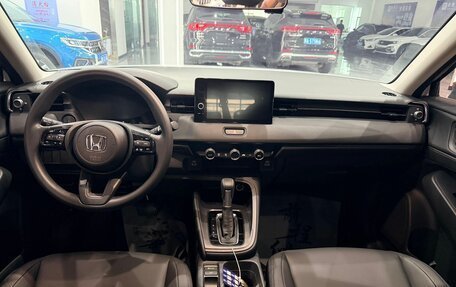 Honda Vezel, 2023 год, 1 980 000 рублей, 18 фотография