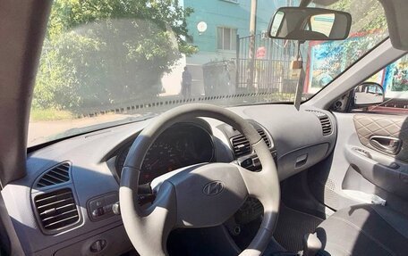 Hyundai Accent II, 2004 год, 320 000 рублей, 7 фотография