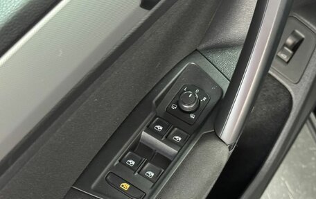 Volkswagen Tiguan II, 2020 год, 2 750 000 рублей, 19 фотография