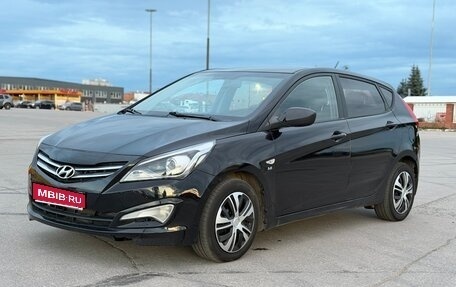 Hyundai Solaris II рестайлинг, 2014 год, 600 000 рублей, 1 фотография