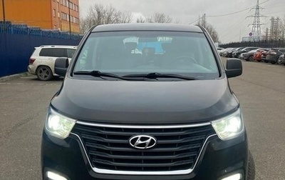 Hyundai H-1 II рестайлинг, 2018 год, 2 850 000 рублей, 1 фотография