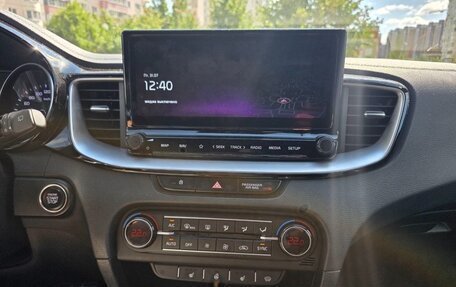 KIA cee'd III, 2022 год, 2 400 000 рублей, 18 фотография