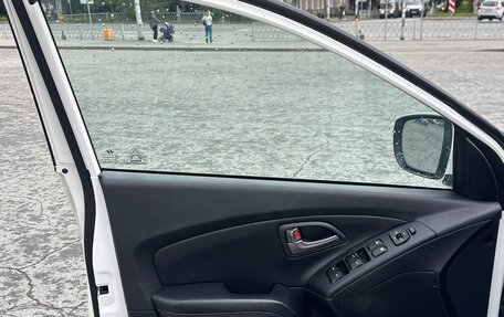 Hyundai ix35 I рестайлинг, 2013 год, 1 420 000 рублей, 10 фотография