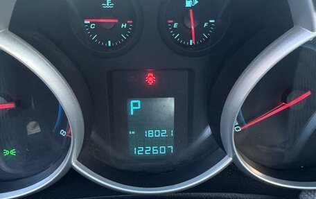 Chevrolet Cruze II, 2014 год, 700 000 рублей, 6 фотография