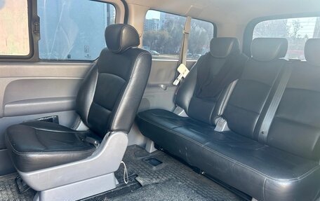 Hyundai H-1 II рестайлинг, 2015 год, 1 650 000 рублей, 4 фотография