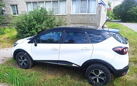 Renault Kaptur I рестайлинг, 2020 год, 1 800 000 рублей, 4 фотография