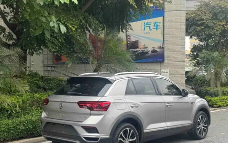 Volkswagen T-Roc I, 2021 год, 1 390 222 рублей, 9 фотография