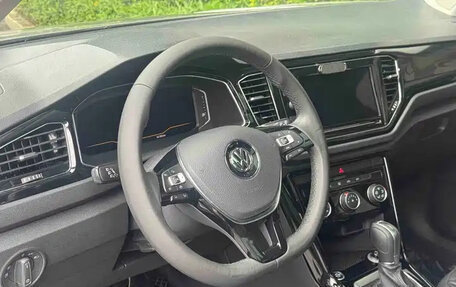 Volkswagen T-Roc I, 2021 год, 1 390 222 рублей, 13 фотография