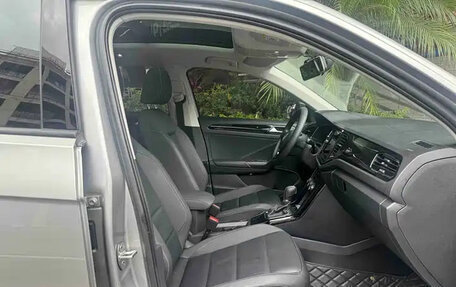 Volkswagen T-Roc I, 2021 год, 1 390 222 рублей, 17 фотография