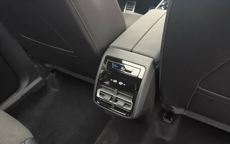 Volkswagen Tiguan, 2026 год, 4 890 000 рублей, 33 фотография