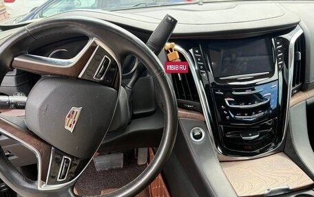 Cadillac Escalade IV, 2016 год, 5 200 000 рублей, 7 фотография