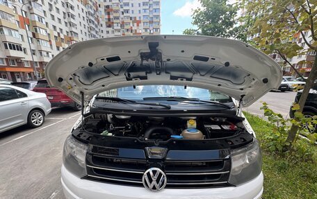 Volkswagen Transporter T5 рестайлинг, 2011 год, 1 700 000 рублей, 1 фотография
