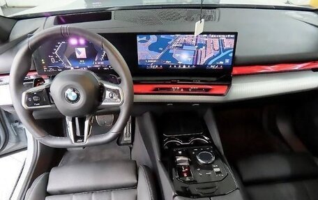 BMW 5 серия, 2025 год, 7 890 000 рублей, 5 фотография