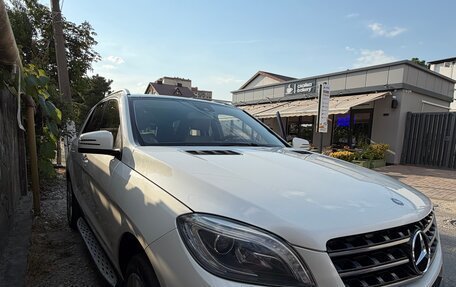 Mercedes-Benz M-Класс, 2014 год, 2 750 000 рублей, 3 фотография