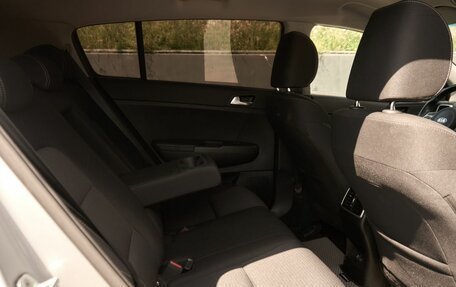 KIA Sportage IV рестайлинг, 2021 год, 2 154 000 рублей, 7 фотография