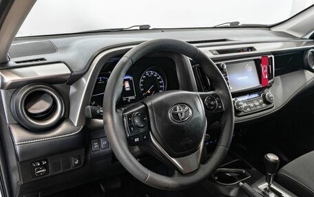 Toyota RAV4, 2018 год, 2 489 954 рублей, 5 фотография