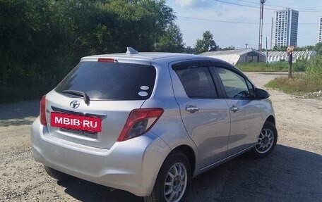 Toyota Vitz, 2014 год, 700 000 рублей, 4 фотография