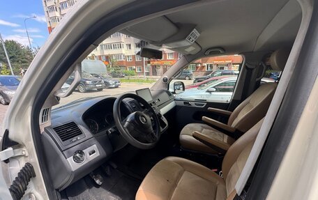 Volkswagen Transporter T5 рестайлинг, 2011 год, 1 700 000 рублей, 10 фотография