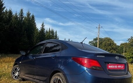 Hyundai Solaris II рестайлинг, 2014 год, 800 000 рублей, 5 фотография