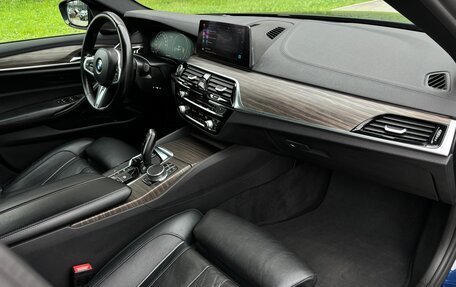 BMW 5 серия, 2019 год, 4 000 000 рублей, 15 фотография