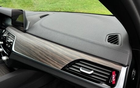 BMW 5 серия, 2019 год, 4 000 000 рублей, 31 фотография