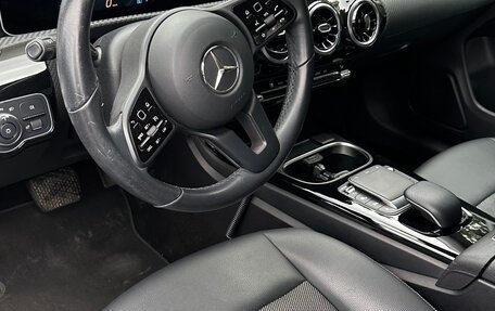 Mercedes-Benz CLA, 2020 год, 3 100 000 рублей, 21 фотография