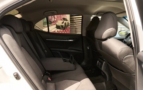 Toyota Camry, 2018 год, 2 296 000 рублей, 7 фотография
