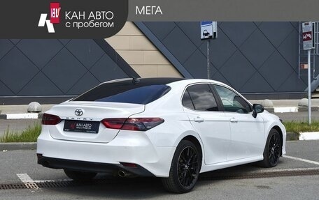 Toyota Camry, 2018 год, 2 296 000 рублей, 2 фотография
