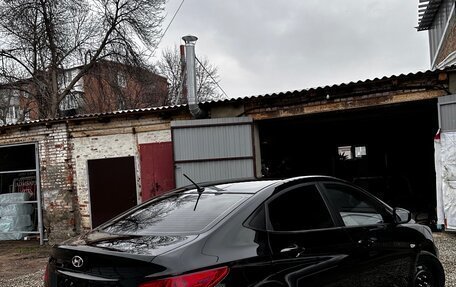 Hyundai Solaris II рестайлинг, 2013 год, 1 200 000 рублей, 3 фотография