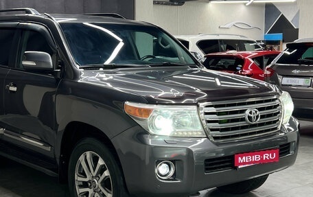 Toyota Land Cruiser 200, 2012 год, 3 400 000 рублей, 8 фотография